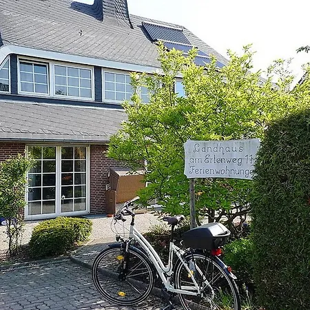 Strandlaeufer Strandlaeufer 1 * 샬베우츠